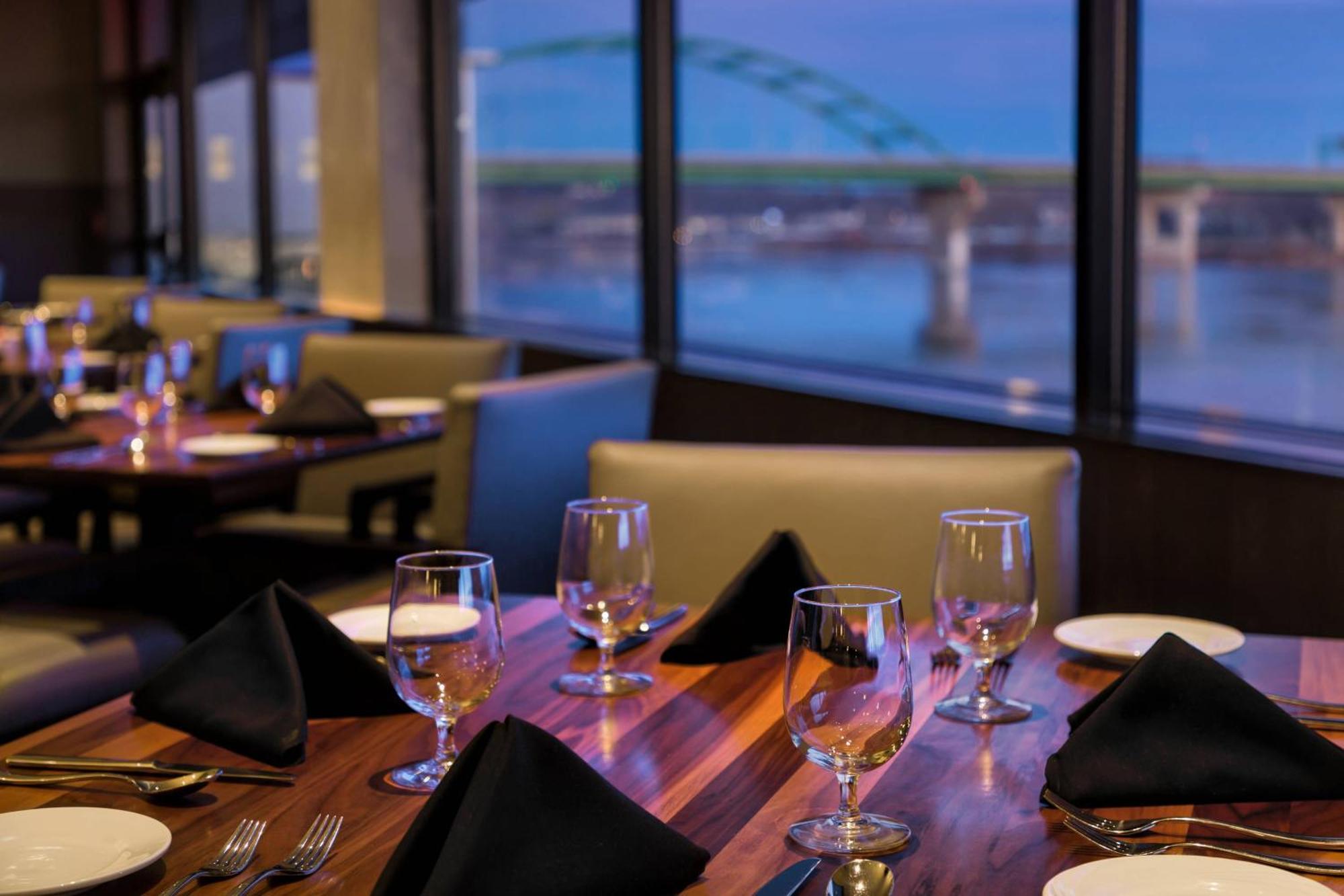 เซาท์ ซูซิตี้ แมริออท ริเวอร์ฟรอนต์ Hotel South Sioux City ภายนอก รูปภาพ